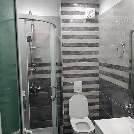 Bed & Breakfast Leo Lux Korce