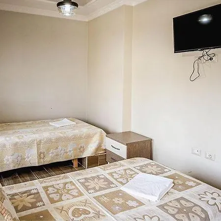 Leo Lux Bed & Breakfast *