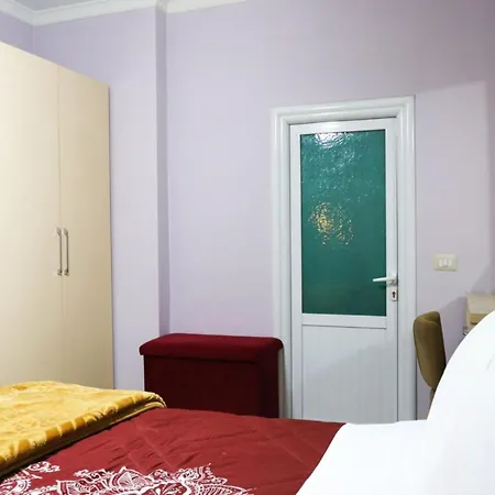 Leo Lux 3* Korce